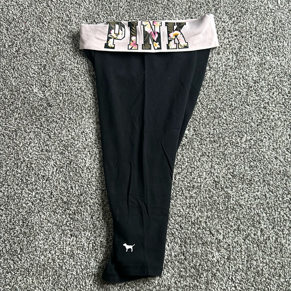 Love pink Crop Leggings
